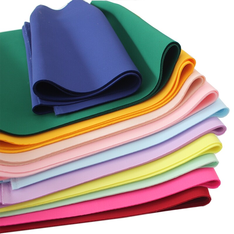 Scuba a Maglia Tessuto Elasticizzato Poliestere Materiale Fai da Te Giacca Sold
