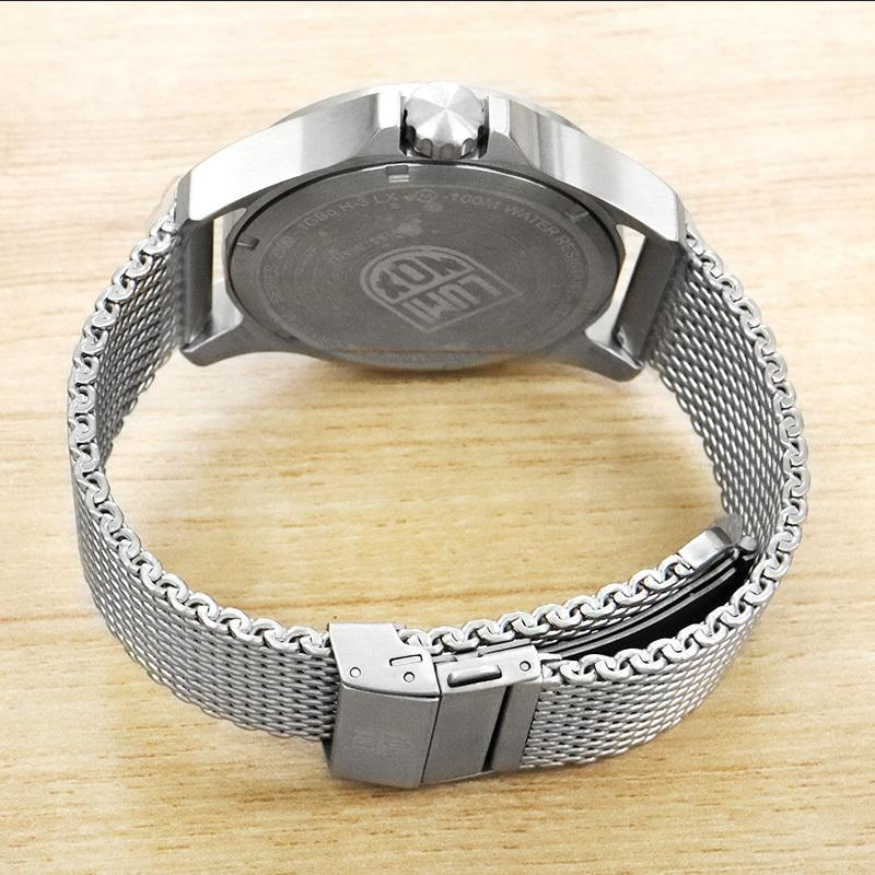 Pre-owned Luminox Patagonia Black Dial Date Display Mesh Bracelet Men's Watch X2.2501.m