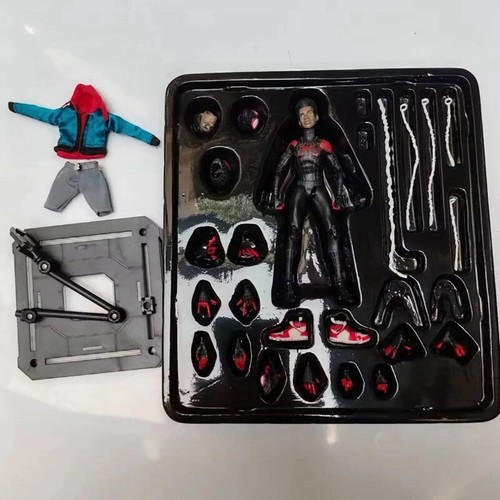 MAFEX No.107 SPIDER-MAN MILES MORALES Into the Spider-Verse