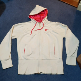 Women S Bench Hoodie In Gloucestershire Gumtree
