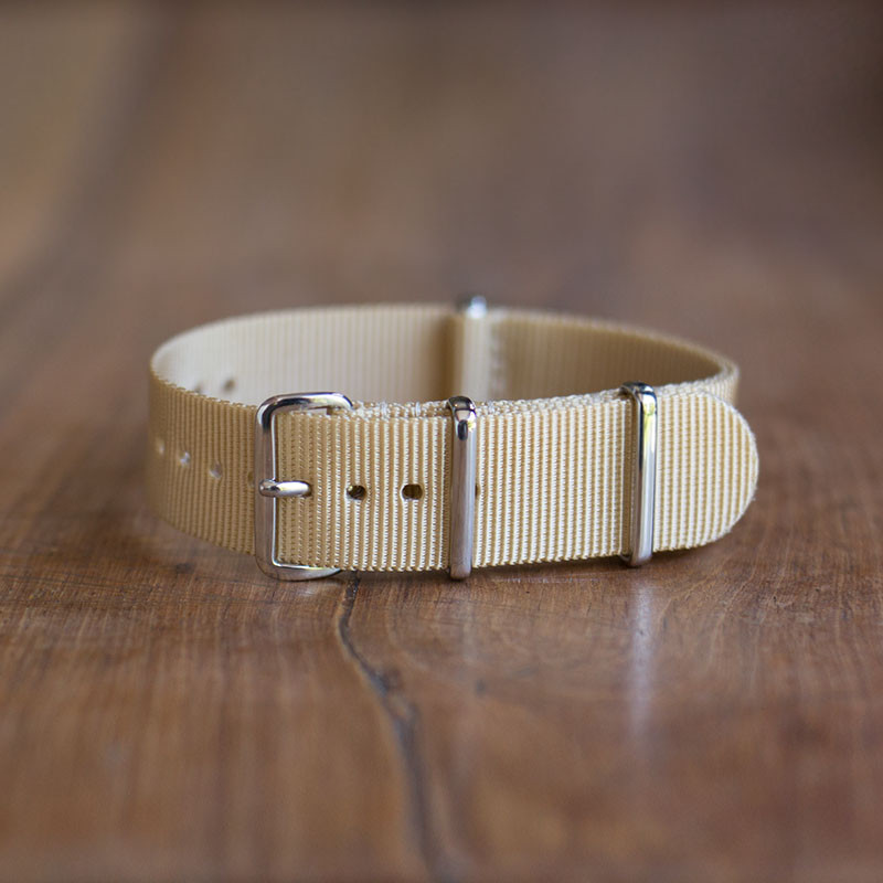 Cinturino In Nylon Universale Ricambio Orologio Larghezza 18mm Beige lac