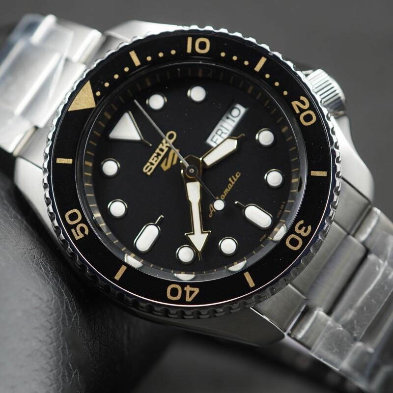 Seiko 5 Sports SRPD57K1 / SBSA007 Automatic Mechanical Men's