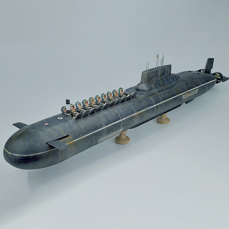 Submarine Model 1/350 Russian Navy Nuclear Submarine 83532 Simulation Submarine