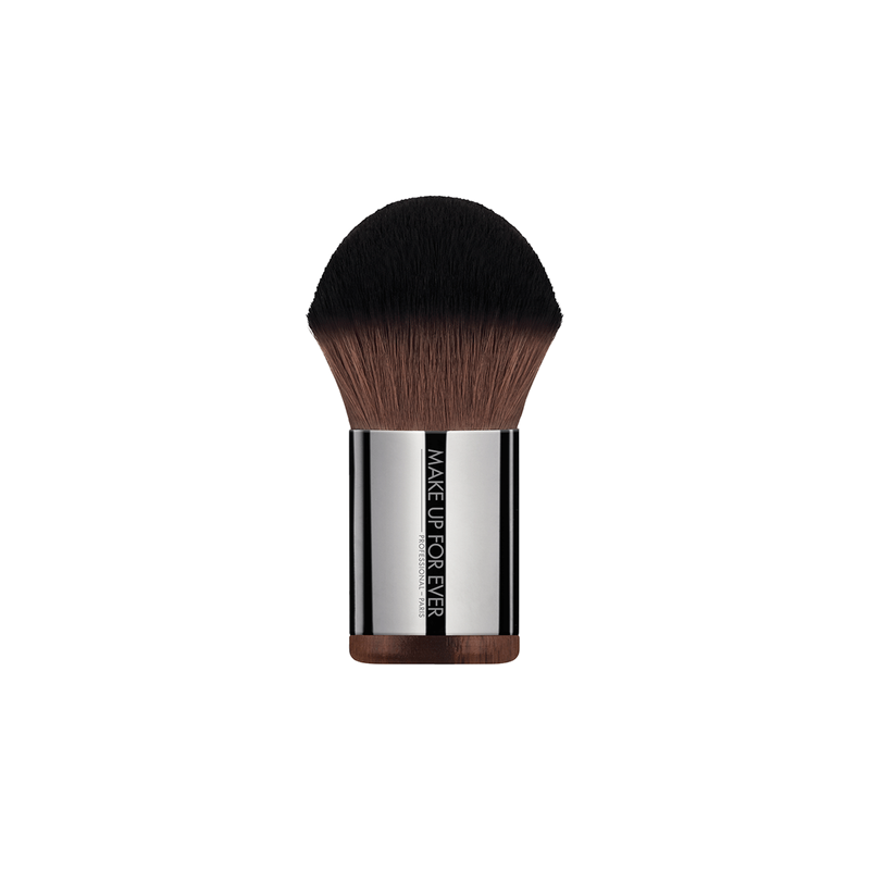 MAKE UP FOR EVER #124 Straight & Wavy Large Kabuki Brush with brush case