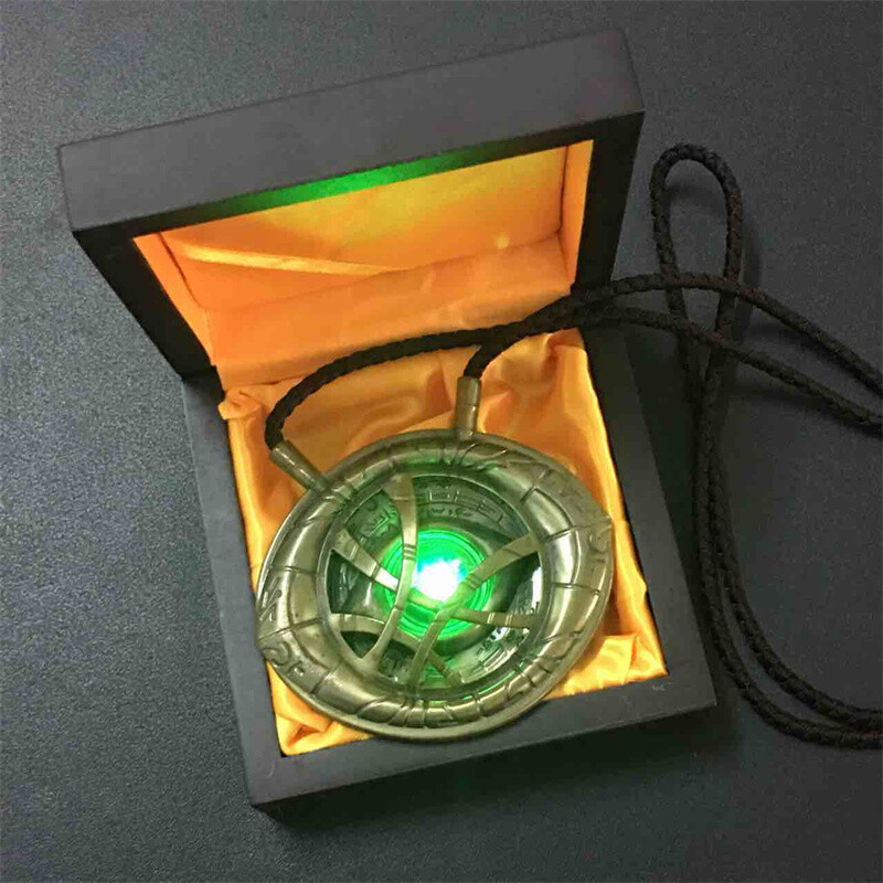 Movie Doctor Strange Eye of Agamotto 1:1 Metal Shine Pendant