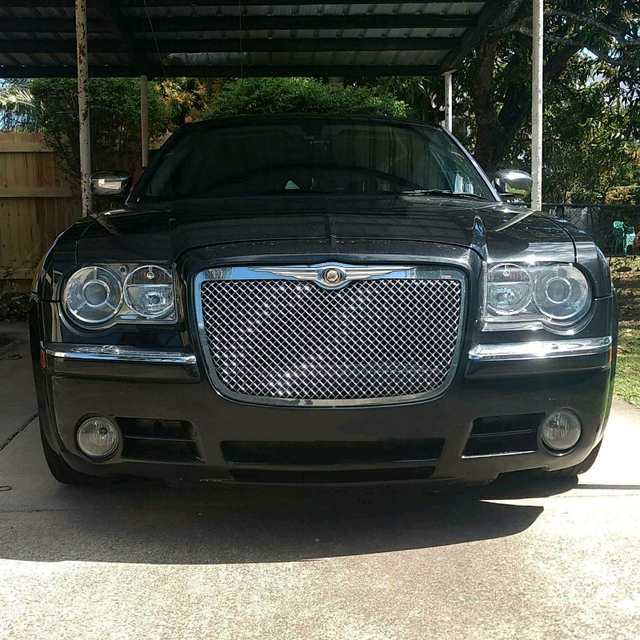 Chrysler 300 c (Brilliant black) | Cars, Vans & Utes | Gumtree