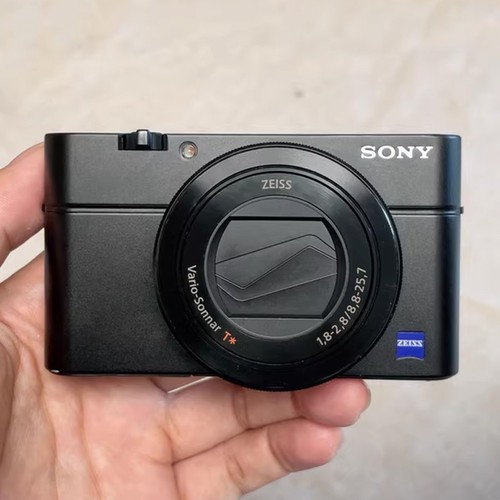 Sony Cyber-shot RX100III DSC-RX100M3 20.2MP Compact Digital