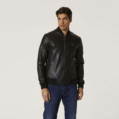 

Кожаная куртка Aeronautica Militare Pilot PN5023 Black Bomber Jacket With Aquil