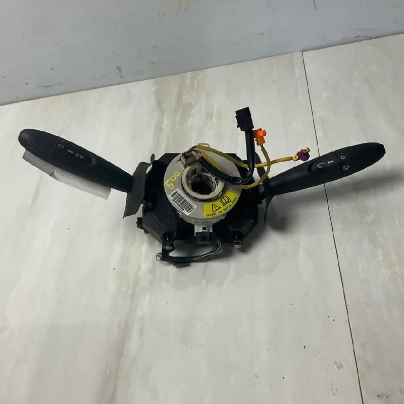 735472469 DEVIOGUIDASGANCIO FIAT 500 (3P) (07/07>01/15<) 1.2 BER. 07354724700