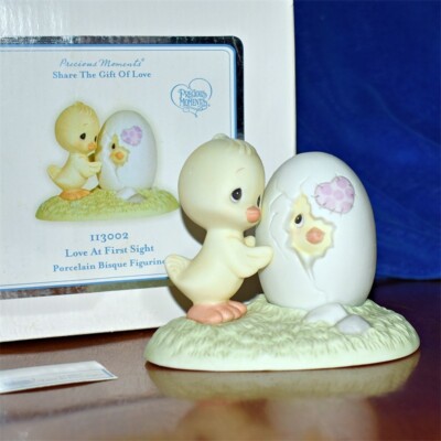 Precious Moments 113002 LOVE AT FIRST SIGHT  2011 Baby Chick EASTER EGG  RARE!