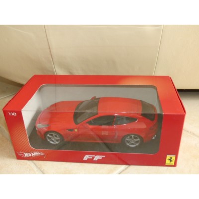 FERRARI FF Rouge HOTWHEELS X5524 1:18