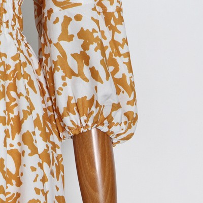 MARKENLOS DAMENKLEID ELEGANT SCHULTERN WEISS BEIGE WEICH BOHOO BÖHMISCHE 91278