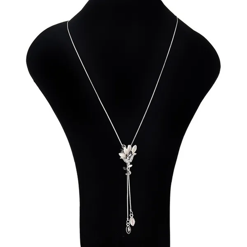 Women'S Fashion Pendant Necklace Rose Flower Studded Tassel Sweater Chain Decoration