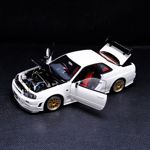 MOTORHELIX 日産 スカイライン GTR R34 1/18 1/18 Motorhelix Nissan Skyline GT-R GTR (R34) Z-Tune