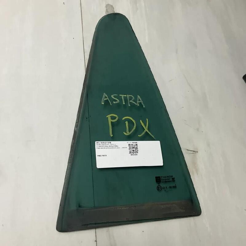 FISSO OSCURATO PORTA POSTERIORE DESTRO OPEL ASTRA (A04) (01/04>03/11<) 1.7 16V