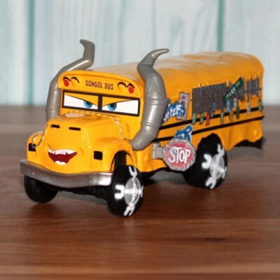 Disney PixAR Movie Cars 3 Crazy School Bus Miss Fritter Die-cast Alloy Toys Cars