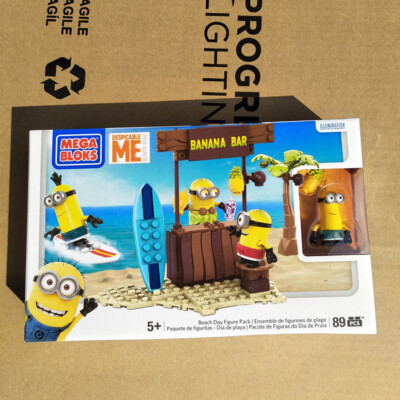 Mega Bloks Little Yellow Man Building Block Vampire Hot Dog Fruit TV Lab Set