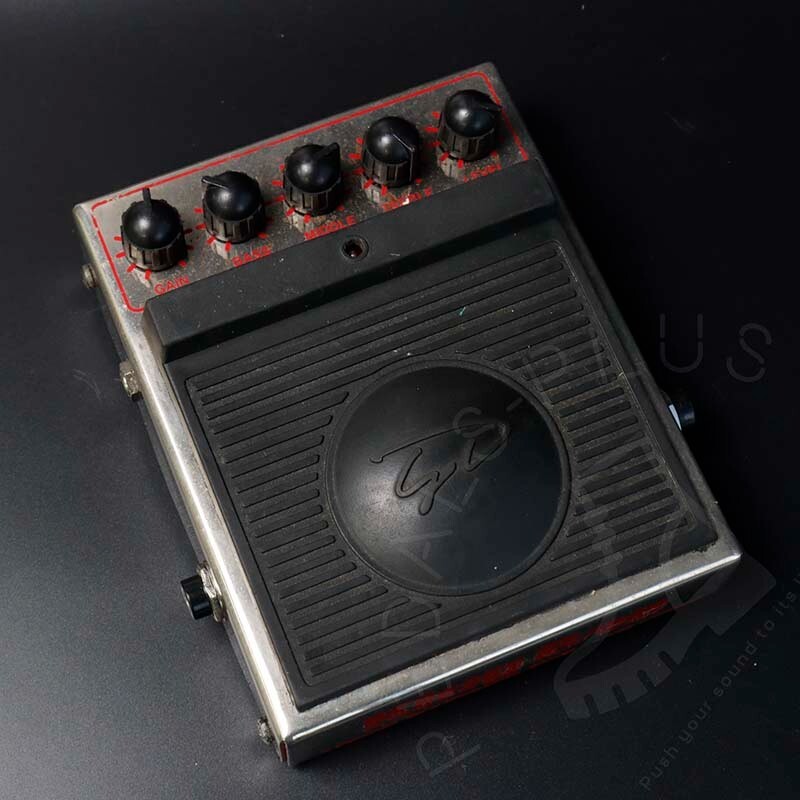 希少 GEORGE DENNIS King Bee Distortion Rare George Dennis King Bee Distortion Guitar Effects Pedal