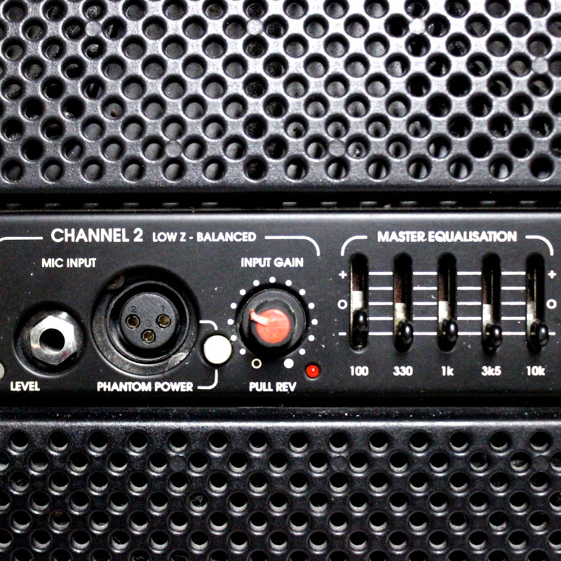 Trace Elliot TA-100R Acoustic Amplifier 115V 50/60Hz 1.3A 2 Channel Made in UK