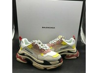Balenciaga Track Sneakers mbán ??c quy?n t?i Selfridges