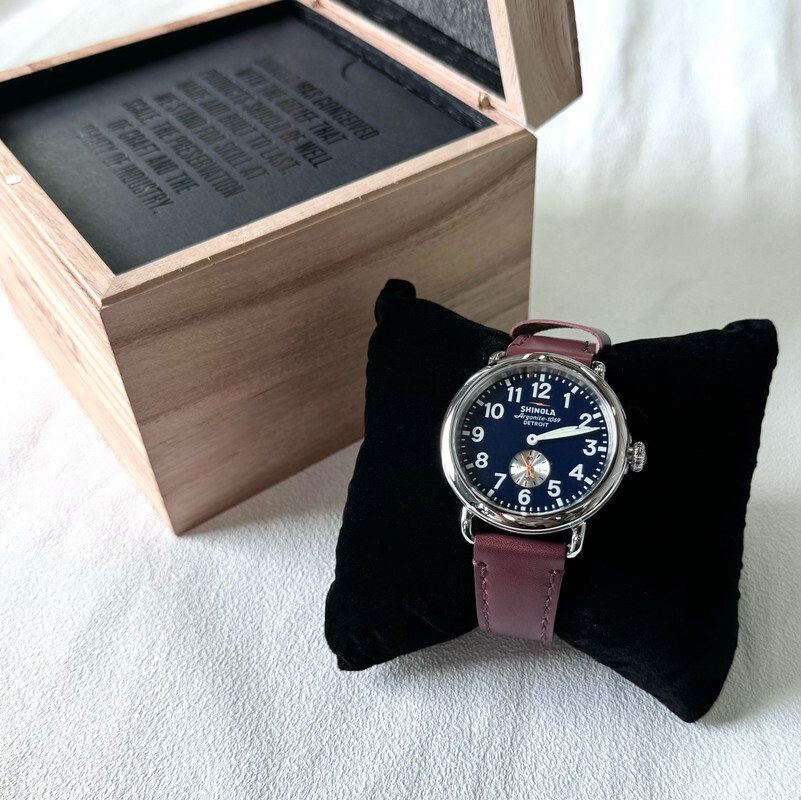 Pre-owned Shinola Runwell Midnight Blue Dial Red Leather Strap Mens Quartz Watch 41mm