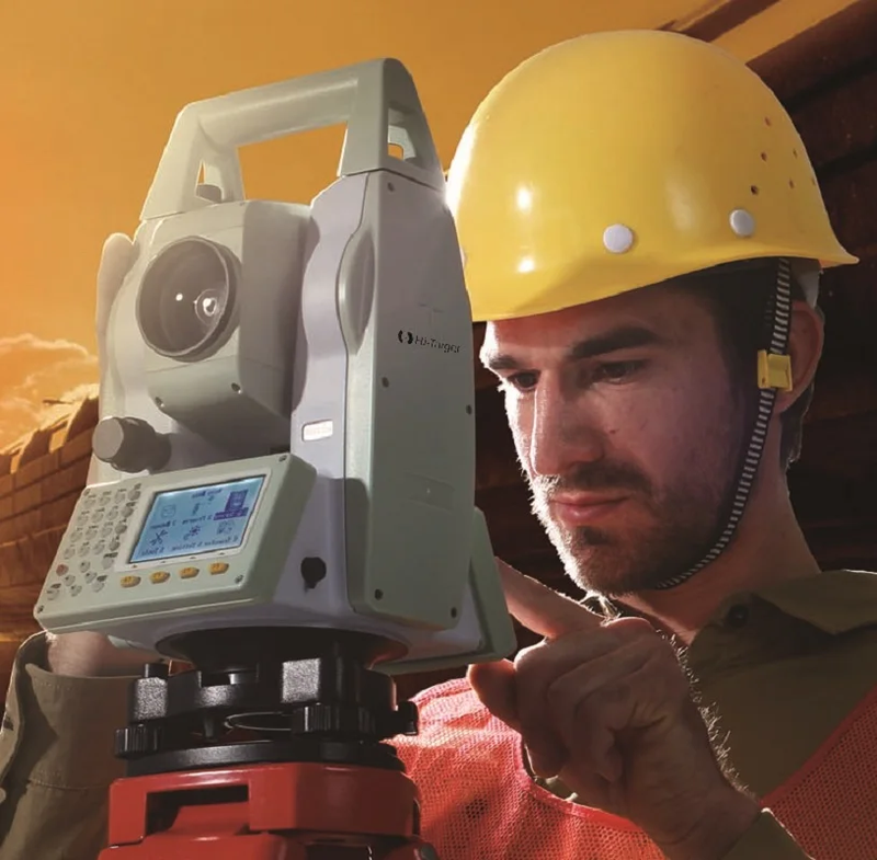 Hi-target HTS-420R 600m reflectorless Dual-axis compensation Real-time Operating