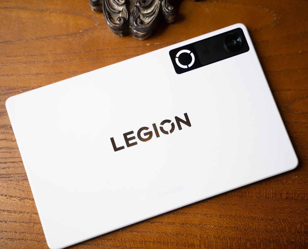 Lenovo LEGION Y700 Gen 5(2026) Gaming Tablet PC 8.8
