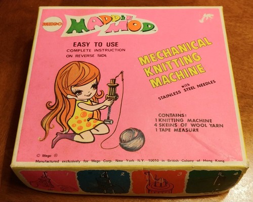 RARE Vintage 1960's Mego Maddie Mod Mechanical Knitting Machine w/ Box and Acces