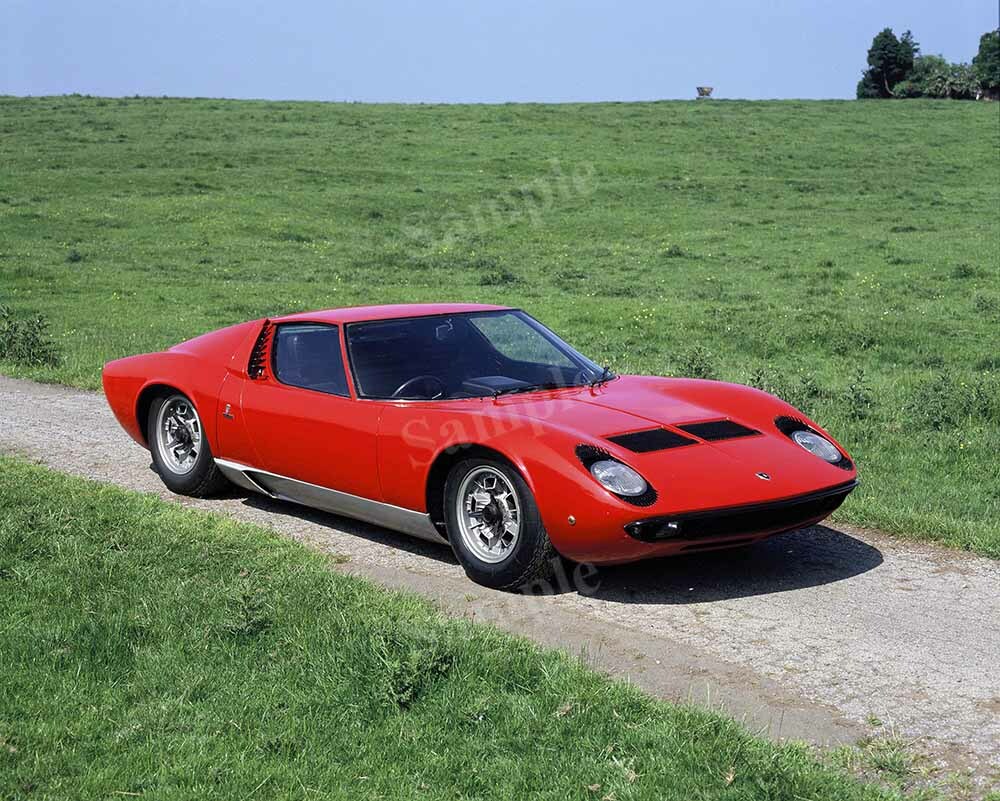 Retro Lamborghini 1967-68 Miura P400 Red High Res Wall Decor