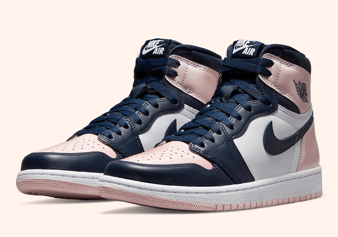 靴 24.5 Nike Air Jordan 1 High Hyper  NIKE AIR JORDAN 1 MID 