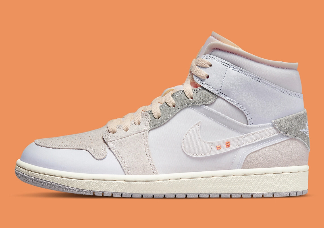 

Мужские кроссовки Nike Air Jordan 1 mid Inside Out/White/Grey DM9652-100 US6-12, Белый, Nike Air Jordan 1