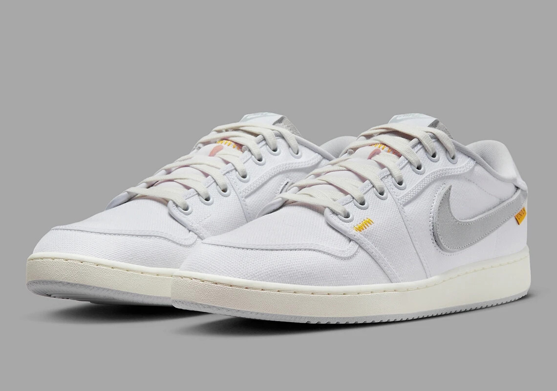 スニーカー Nike Air Jordan 1 Low 12C/18cm Air Jordan 1 Low SE Older Kids' Shoes. Nike ID