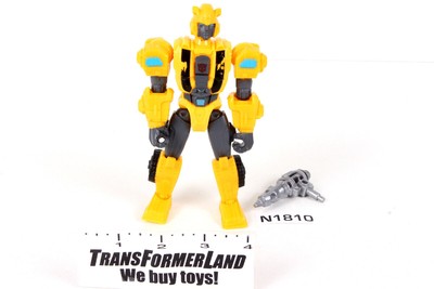 Bumblebee 100% Complete Basics Hero Mashers Transformers