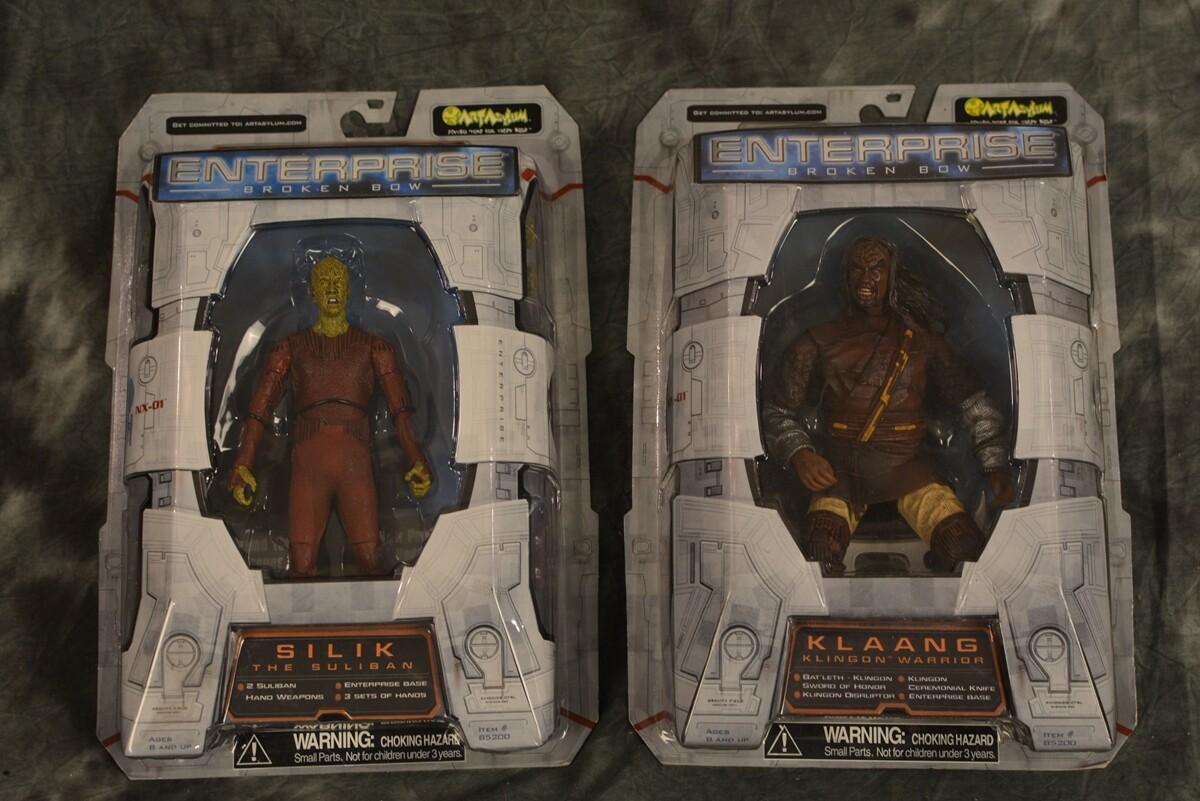 Art Asylum Star Trek Enterprise Broken Bow Complete Set of 7 Sealed Klaang