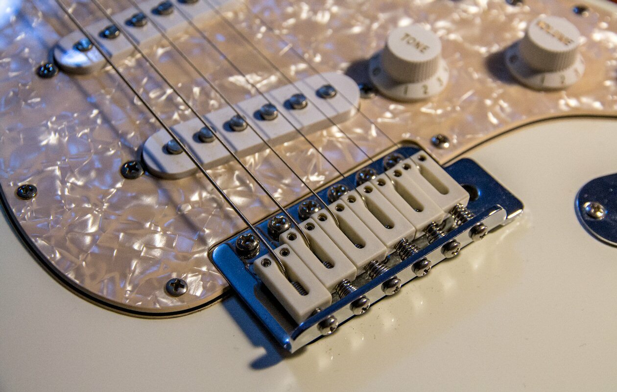 graph-tech-tusq-bridge-saddles-set-for-strat-tele-2-1-16-spacing