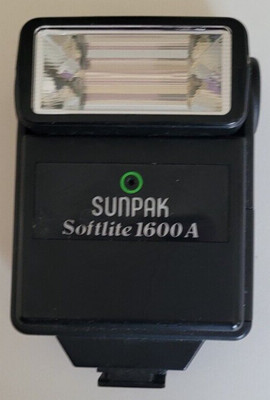 Vintage Flash Softlite 1600A Shoe Mount with Case For Parts