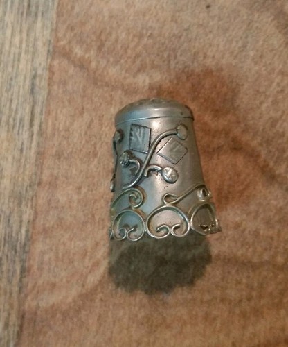 Vintage Thimble Alpaca Mexico Scroll Design