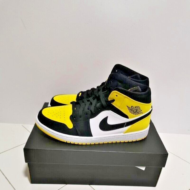 シューズ(男性用) NIKE AIR JORDAN 1 MID YELLOW TOE BLACK Air Jordan 1 SE Mid Yellow Toe - Mens Sz 10 - Black White