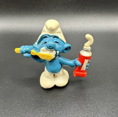 Smurfs Toothbrush Smurf figure 20064 Brushing Teeth Vintage 1970s Smurf Toy NICE