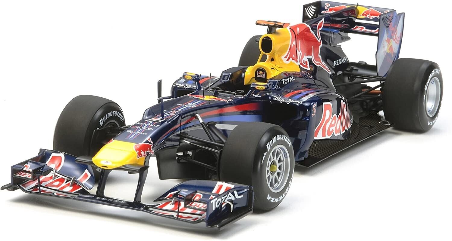 TAMIYA 1/20 Red Bull Racing F1 Renault RB6 Grand Prix #20067 TAMIYA 1/20 Red Bull Racing F1 Renault RB6 Grand Prix #20067