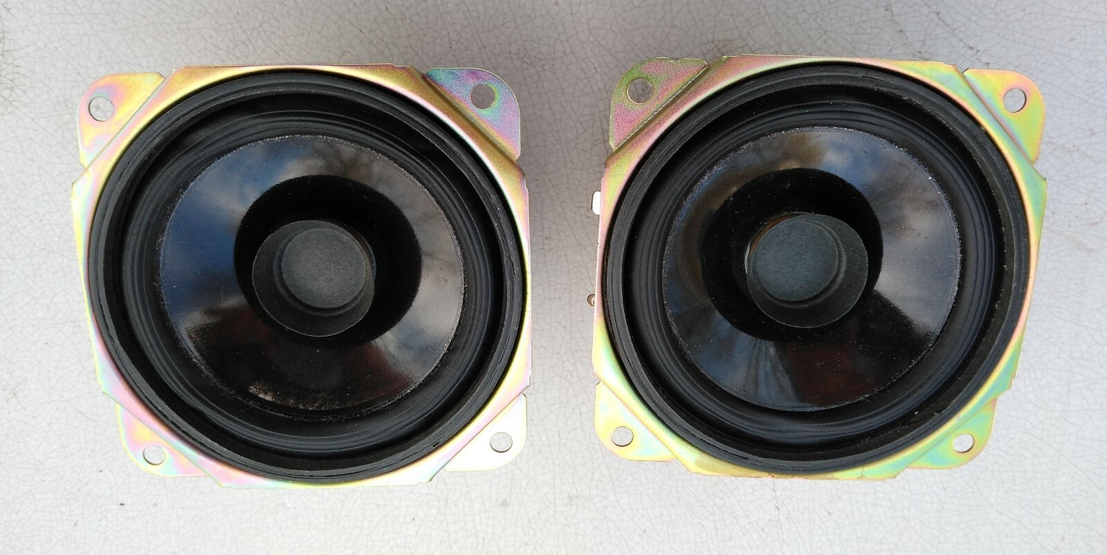 24uu22 PAIR OF SPEAKERS FROM WEATHER RESISTANT SYSTEM: SONY