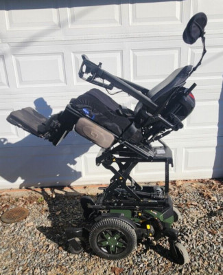 iLevel Quantum Edge 3 Stretto (Narrow)Wheelchair Power Tilt Recline Legs & Lift