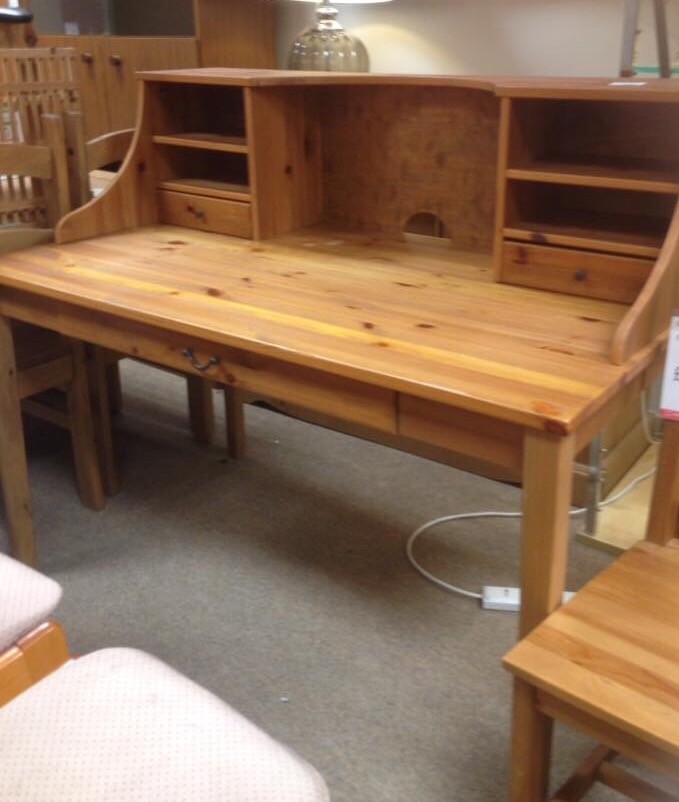 Solid pine desk with hutch in Middleton Cheney, Oxfordshire Gumtree