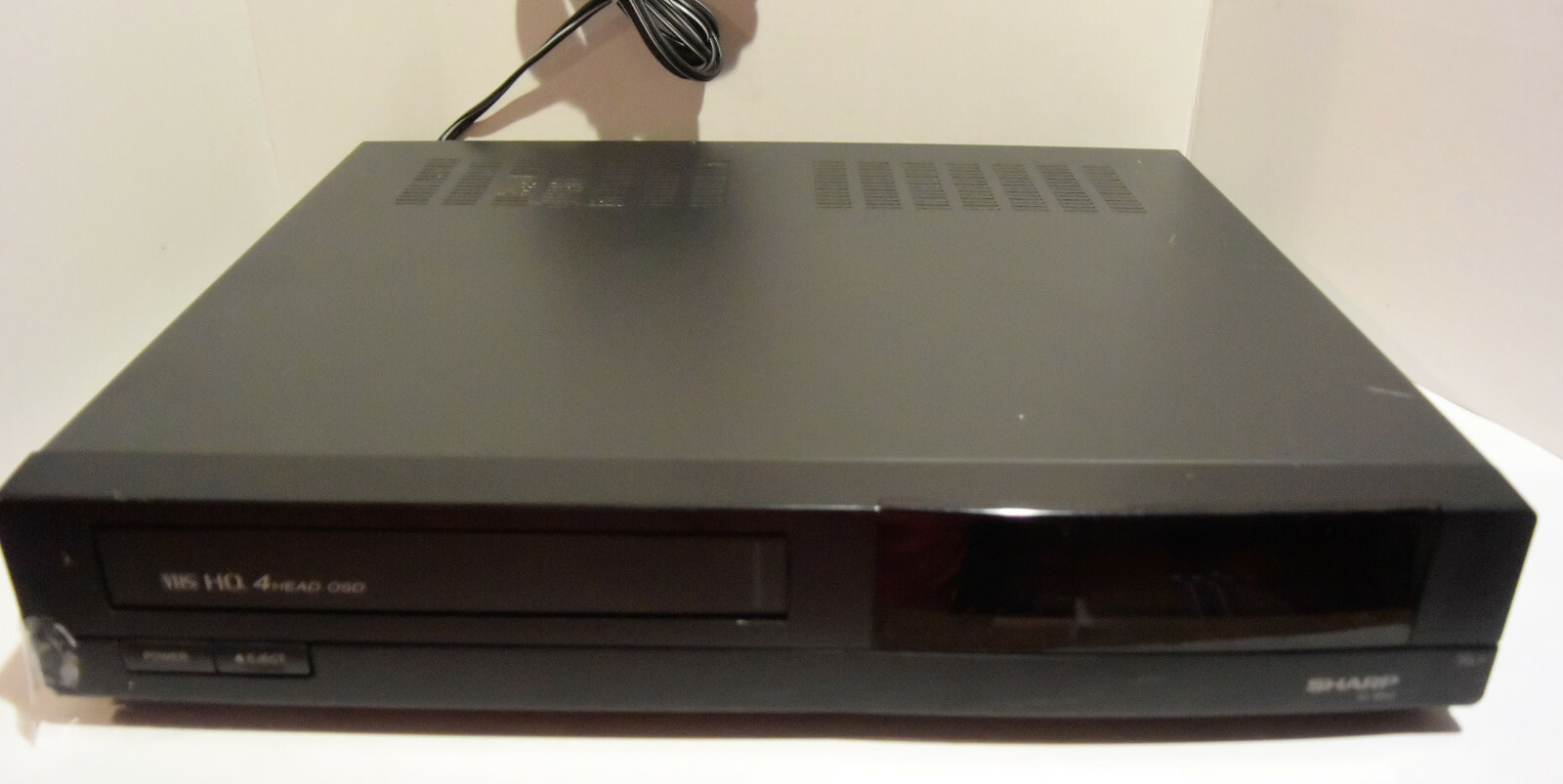 SHARP VC-BF40  ビデオ・フォーマット: VHS Sharp VC-6610U 4 Head VCR Video Cassette Recorder VHS Player