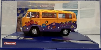 Carrera VW Bus T2 "peace and love" für DIGITAL 132