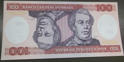 BRAZIL, 100 CRUZEIROS BANK NOTE, 1984 UNCIRCULATED CONDITION