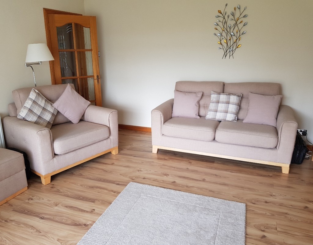 3 Piece Suite in Penicuik, Midlothian Gumtree