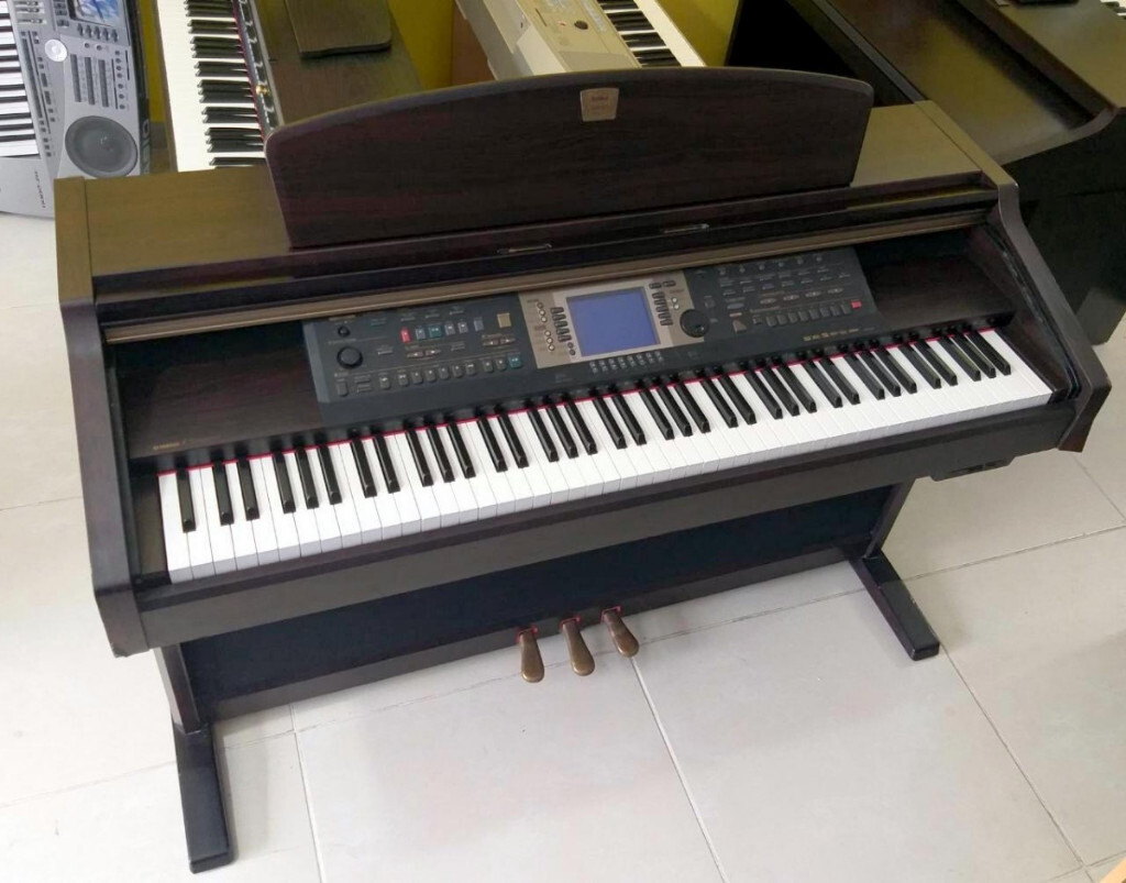 Yamaha Clavinova CVP206 Digital Piano Full Size 88 keys, 3 pedals