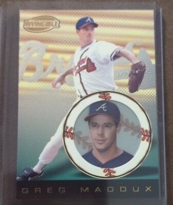 1999 Pacific Invincible Greg Maddux #17 HOF Atlanta Braves NM!