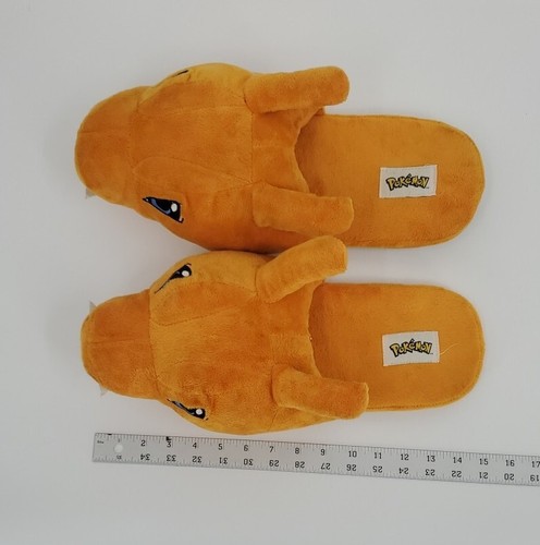 Pokemon CHARIZARD Bioworld Unisex Adult Slippers Microfiber Size LARGE
